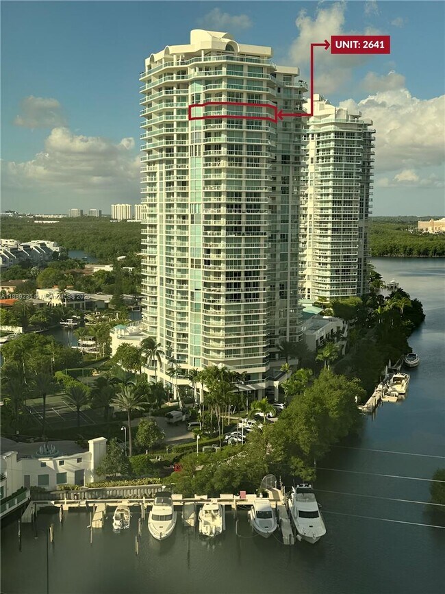 Building Photo - 16400 Collins Ave