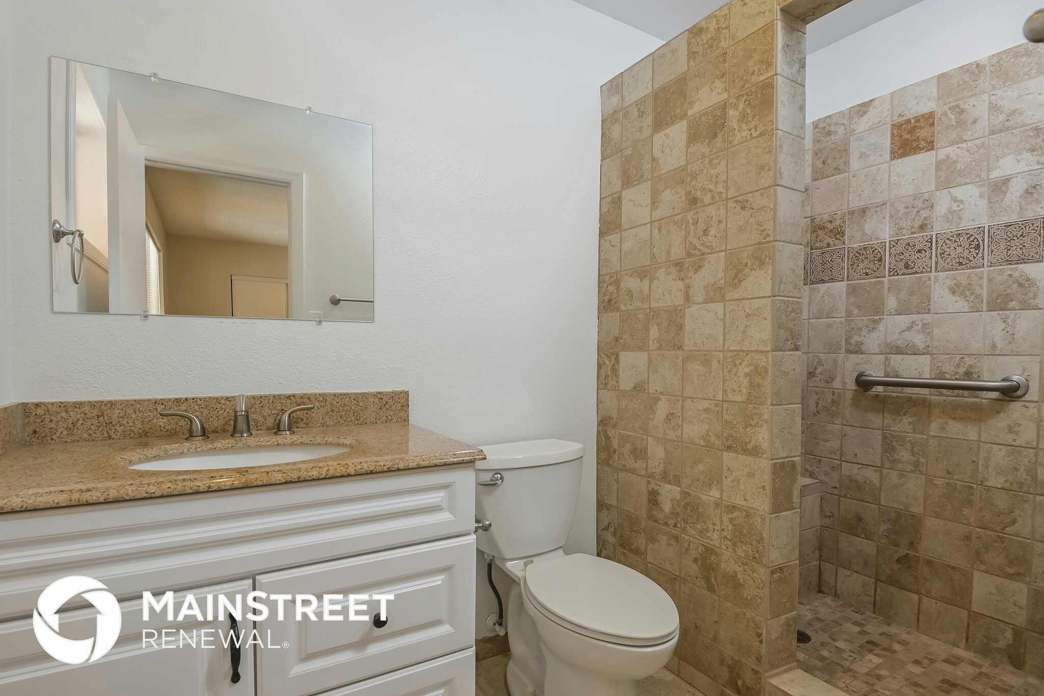 Building Photo - 2255 E Gable Ave