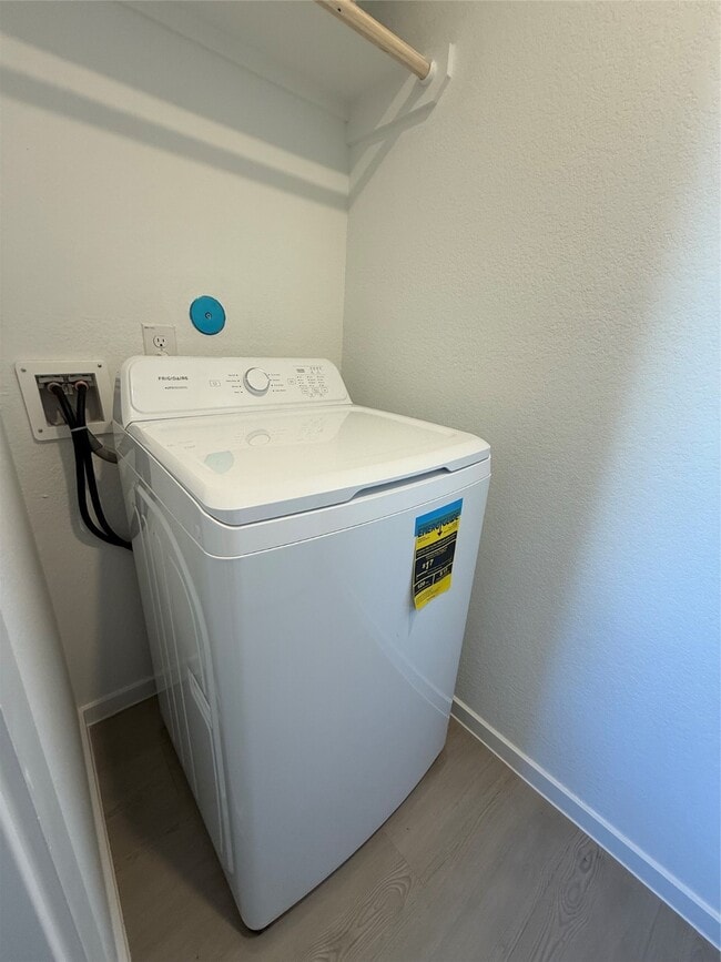 Building Photo - 14896 N Ascot Bnd Cir