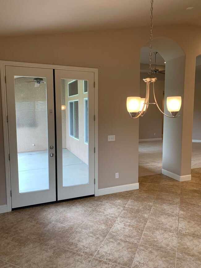 Building Photo - 1194 Paradise Loop