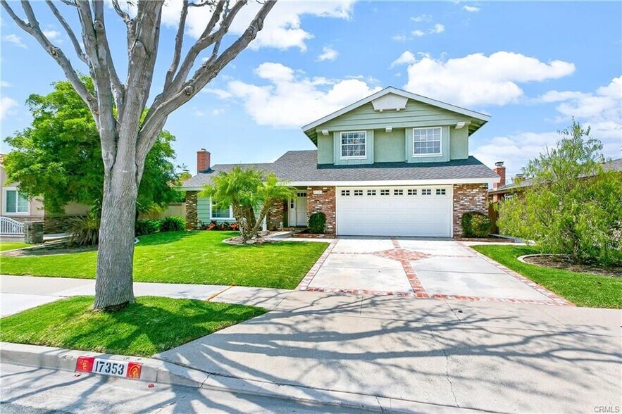 Building Photo - 17353 Elm St