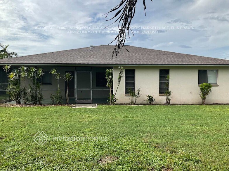 Building Photo - 1012 SE 42nd Ln