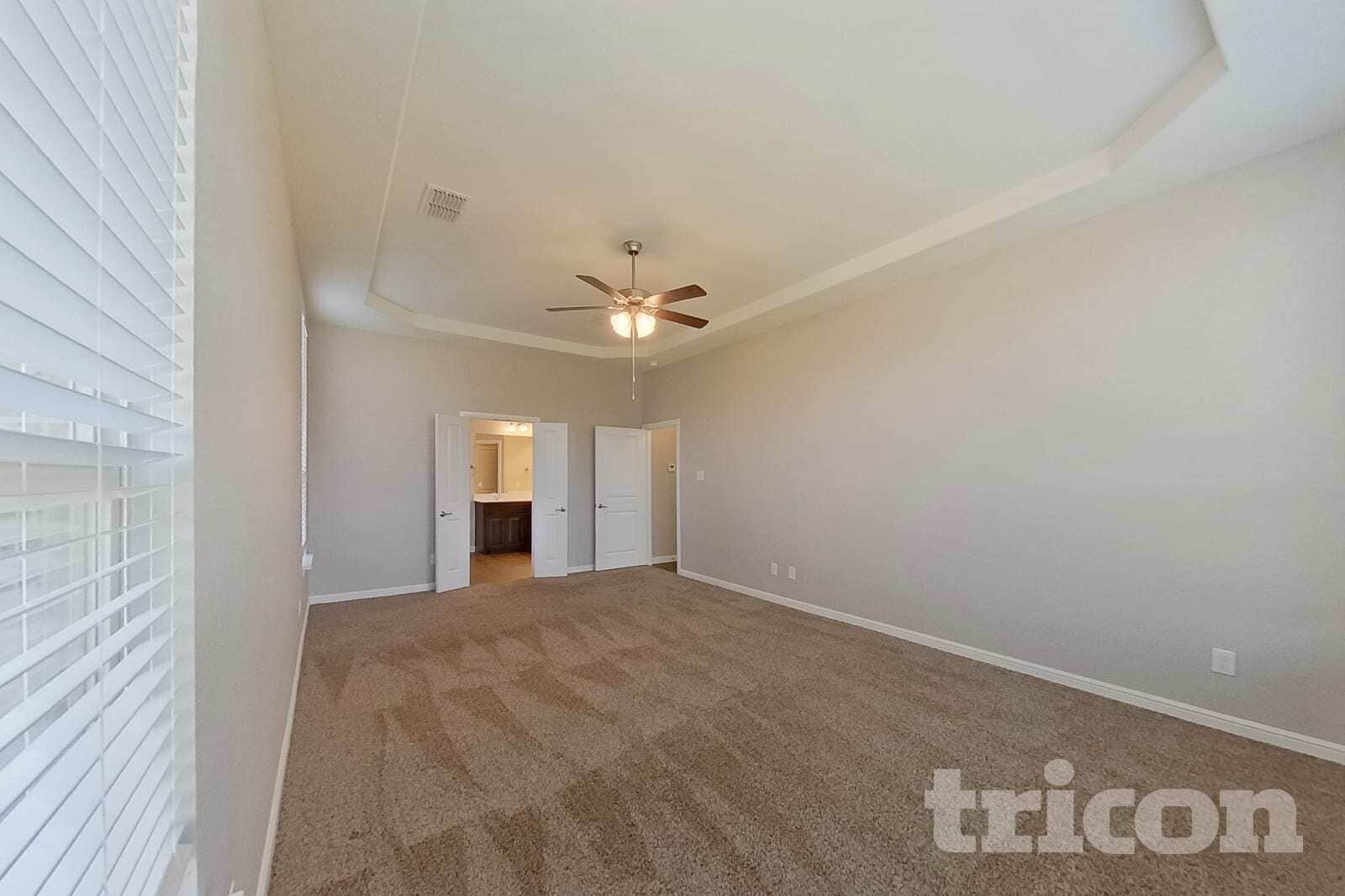 Building Photo - 612 Golden Bell Dr