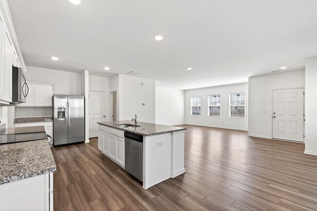 Building Photo - Charming 3BR End-Unit Townhome in Wake Forest!