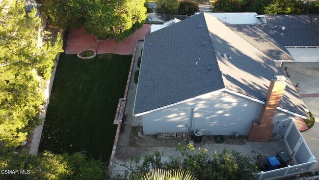 Building Photo - 1191 Calle Contento