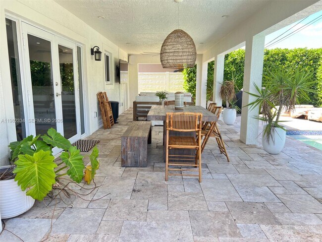 Building Photo - 7901 NW 171st St