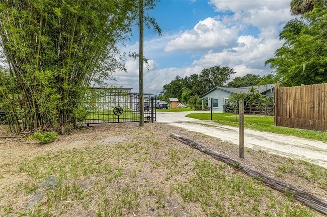 Building Photo - 5680 Durrance Rd