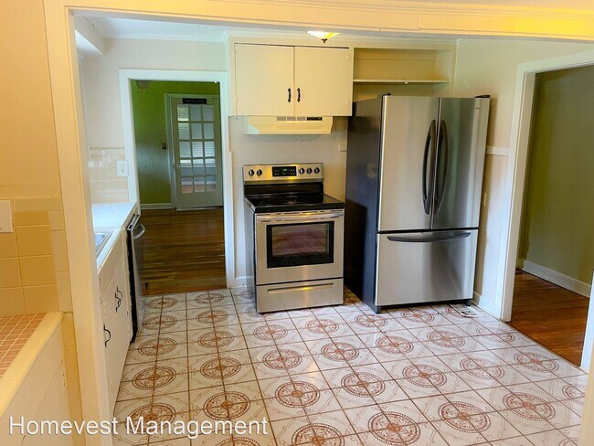 Building Photo - 3 br, 1 bath House - 1312 N Fern Creek Avenue