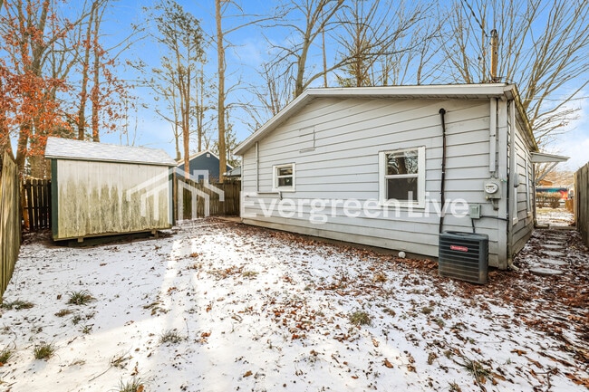 Building Photo - 1924 Culver Ave