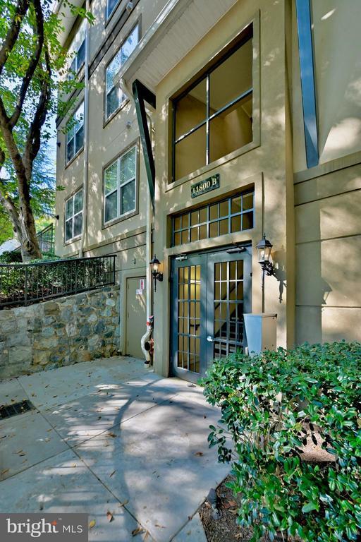 Building Photo - 11800 Old Georgetown Rd