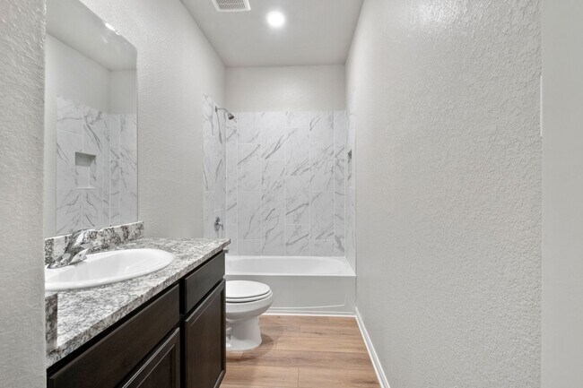 Building Photo - Beautiful 4 Bedroom, 2 Bath, Home in Liberty Hill