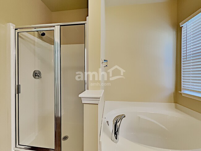 Building Photo - 3106 Cathey Ct