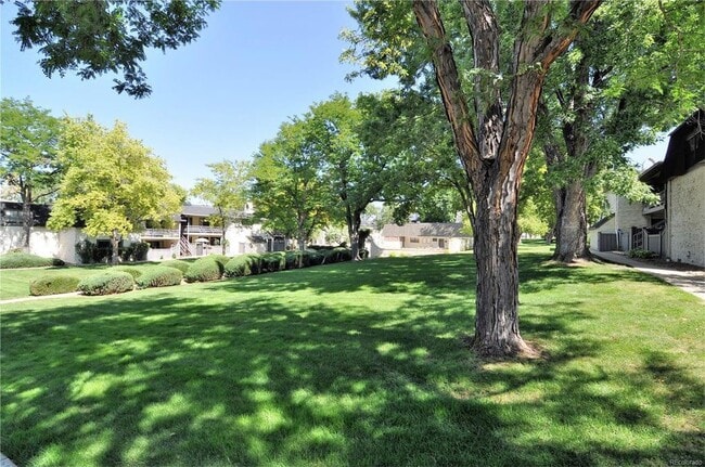 Building Photo - 3556 S Ivanhoe St