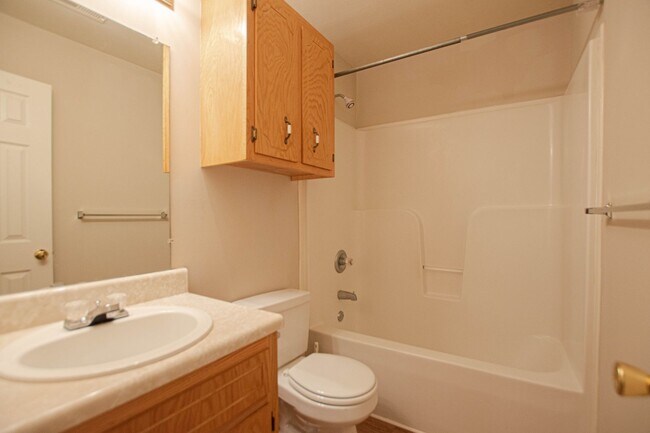 Building Photo - 293 Executive Ave