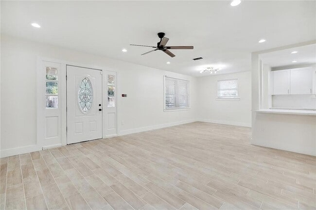 Building Photo - 1808 Elise Ave