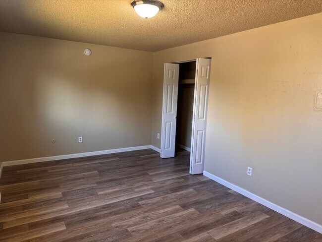 Building Photo - HANGMAN VALLEY 4 BEDROOM HOME