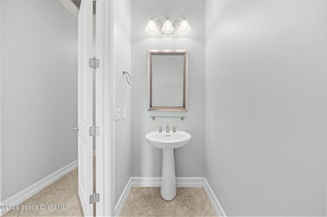 Building Photo - 3450 Brunot Cir