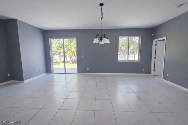 Building Photo - 2502 10th St W