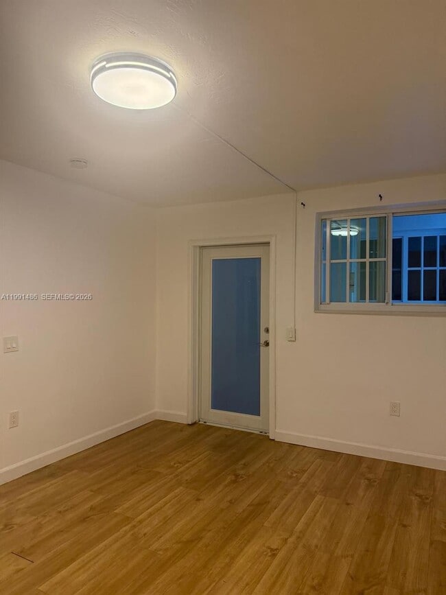 Building Photo - 160 NE 55th St