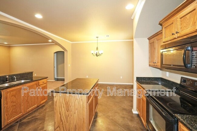 Building Photo - 7108 Beeson St