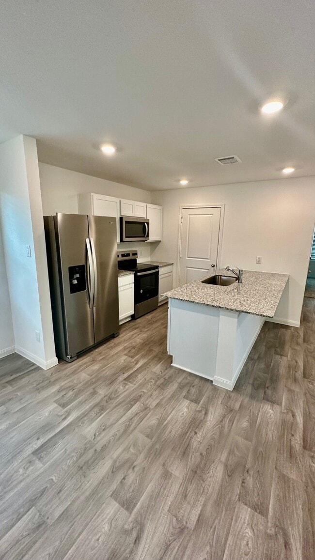 Building Photo - 11926 Midas Ln