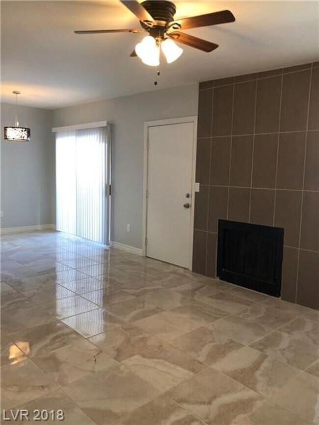 Building Photo - 2732 Eldora Cir