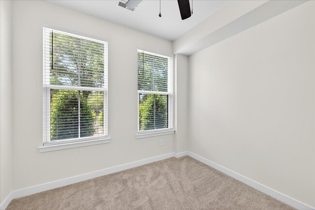 Building Photo - 530 Billingsley Rd