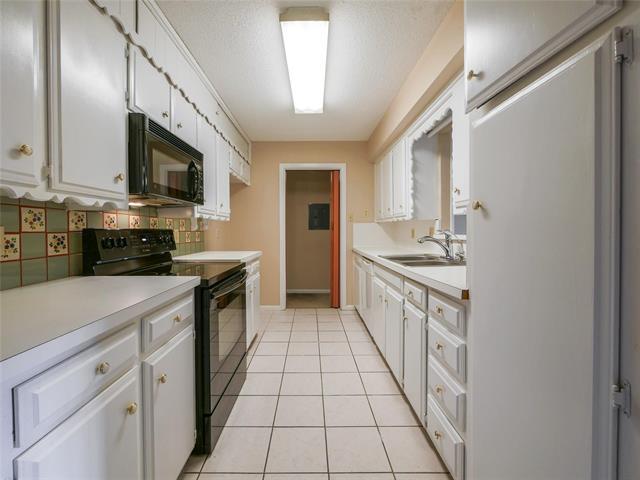 Building Photo - 2113 Fleur De Lis Ct