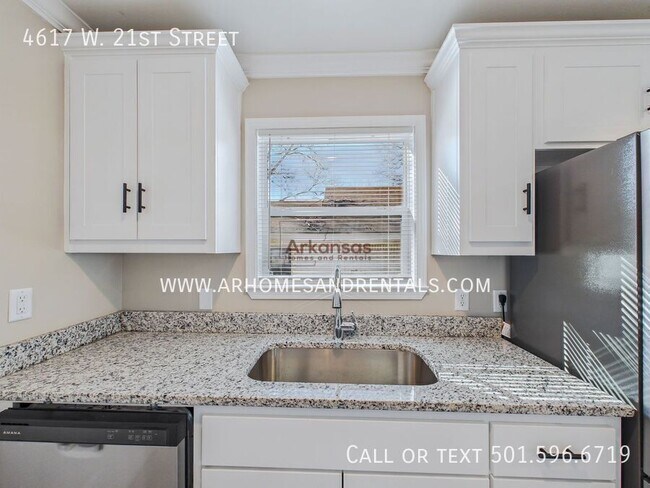 Building Photo - 4617 W 21st St