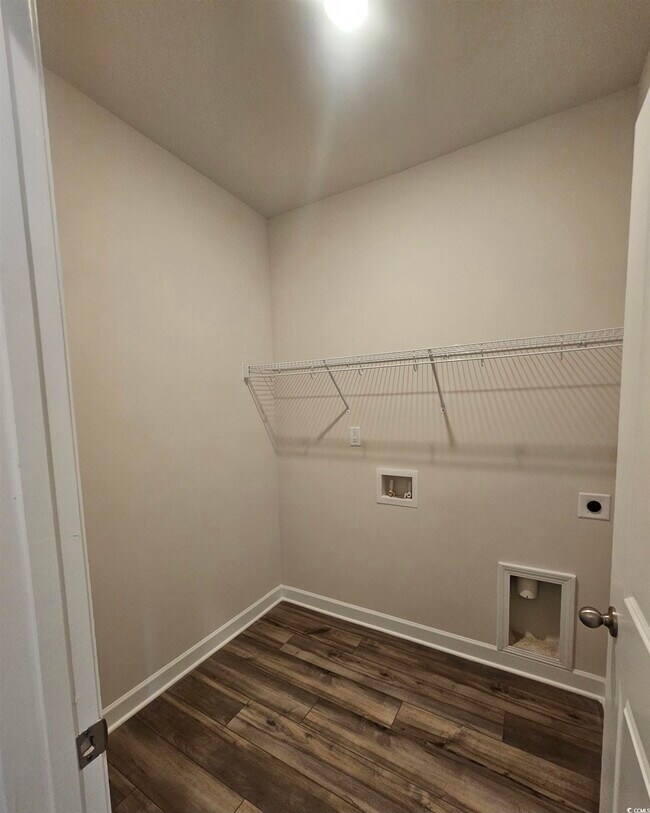 Building Photo - 315 Wades Way