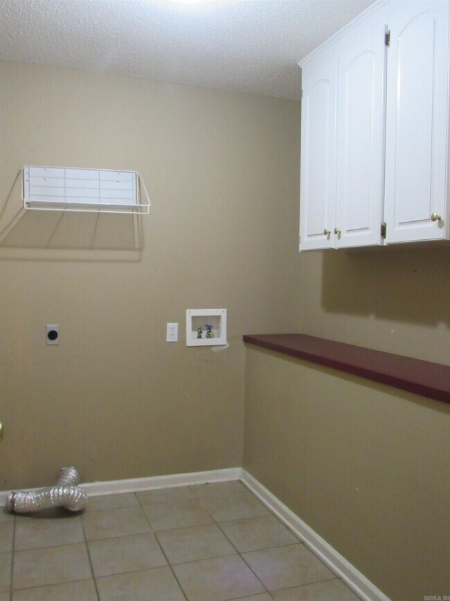 Building Photo - 3875 AR-236