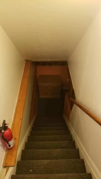 Building Photo - 1628 Sheffield Dr