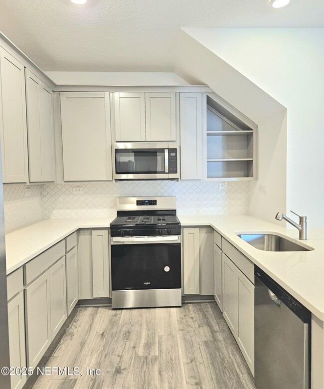 Building Photo - 263 Silver Myrtle Ct