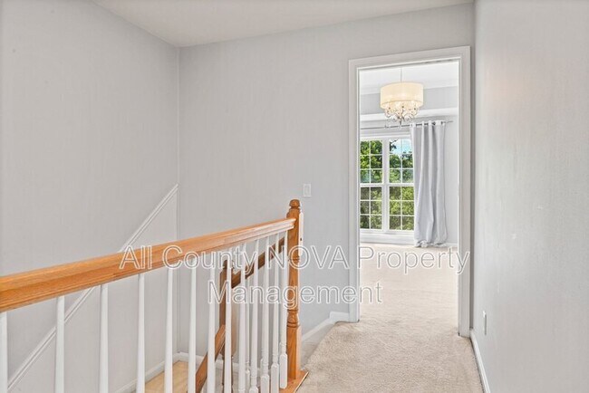 Building Photo - 22707 High Haven Terrace