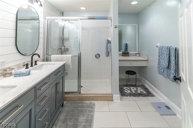 Building Photo - 23084 Lone Oak Dr