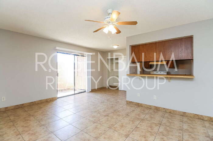 Building Photo - 410 E 9th Ave