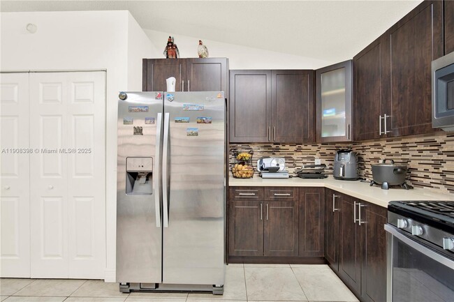 Building Photo - 11037 SW 152nd Ct