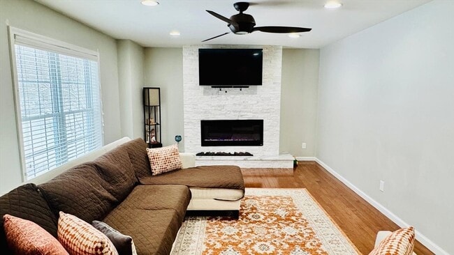 Building Photo - 294 Hayden Rowe St