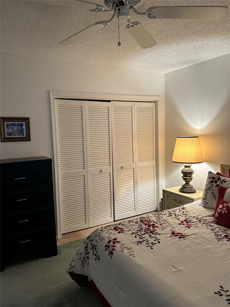 Building Photo - 3121 N Palm Aire Dr