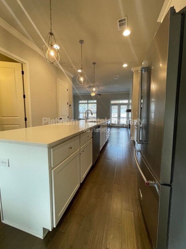 Building Photo - 1236 Stone Castle Cir