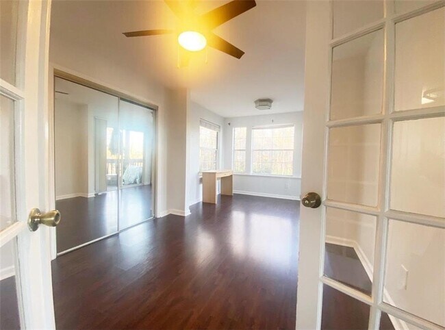 Building Photo - 1119 Sandy Ln Dr