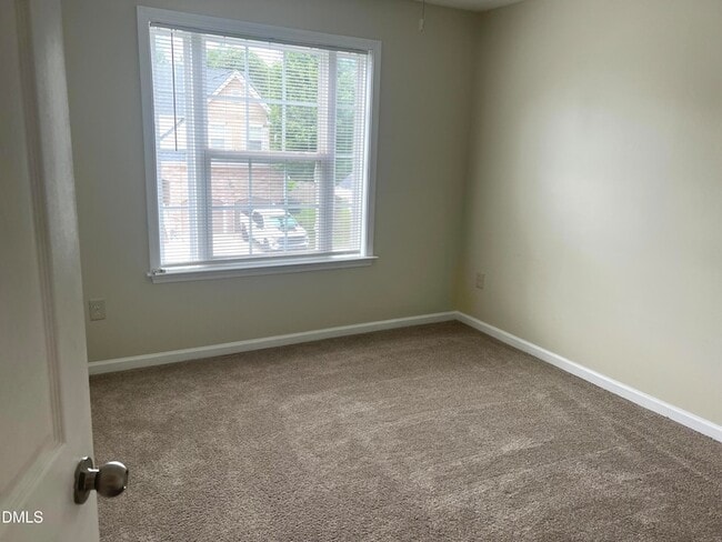 Building Photo - 1020 Delta River Way