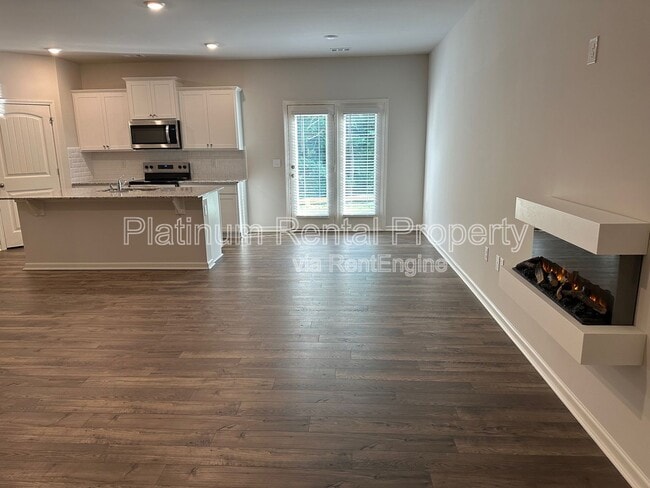 Building Photo - 488 Stoneybrook Dr