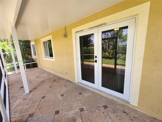 Building Photo - 16441 NW 89th Ct