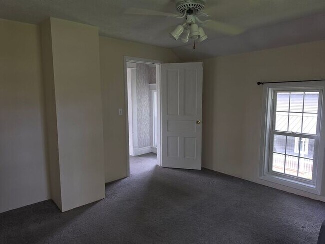 Building Photo - 2 bedroom unit in Berrien Springs