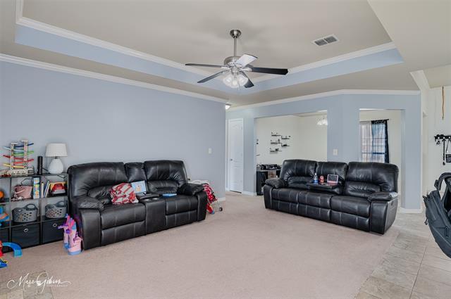 Building Photo - 615 Alex Way