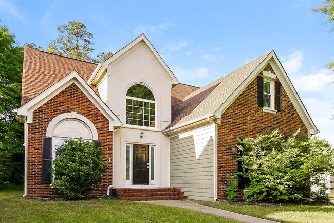 Building Photo - 719 Trailing Rock Dr