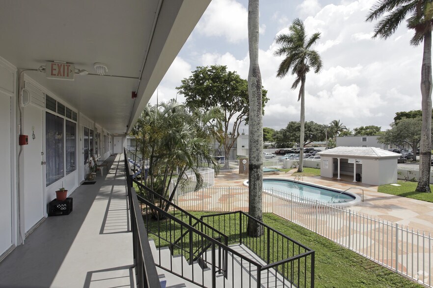 The Oasis by RAM Apartments 3870 N Andrews Ave Oakland Park FL 33309 Apartment Finder