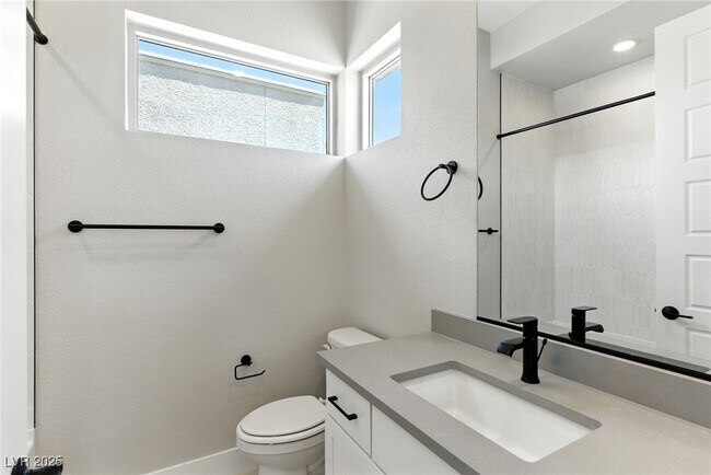 Building Photo - 10632 Rolling Vista Dr