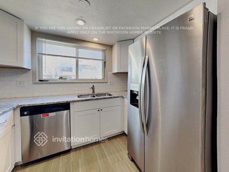 Building Photo - 3674 S Cathay St